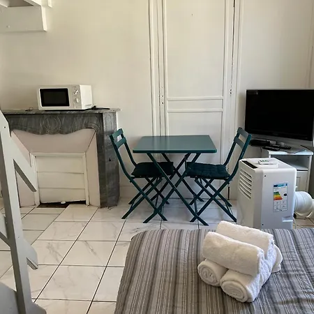 Ξενοδοχείο με κάψουλες Les Balconnets Ap3 Centre *
